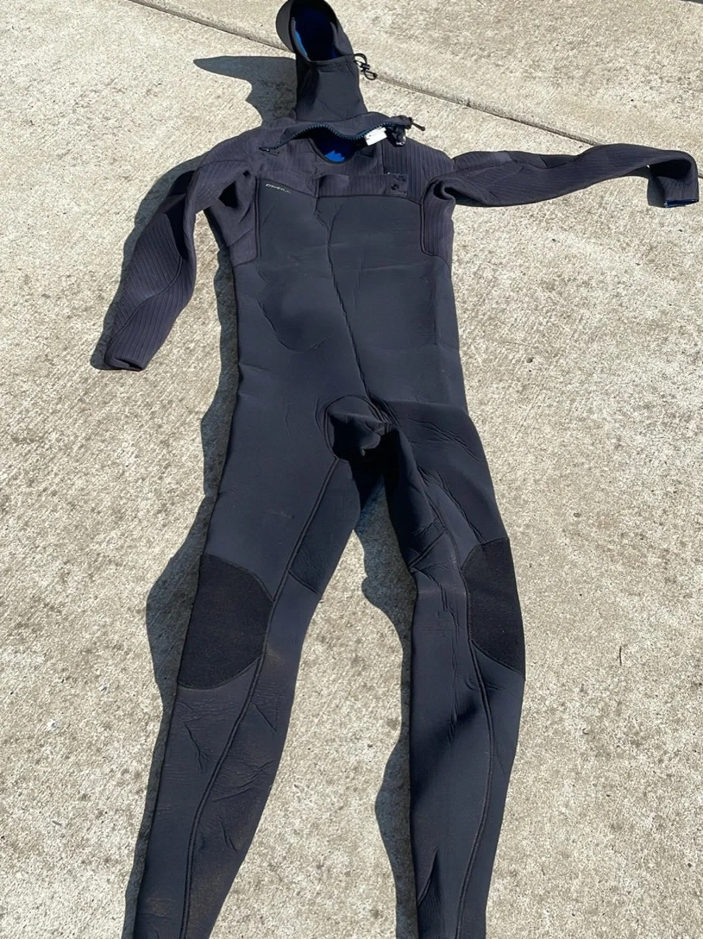 Black O’neill Hyperfreak 4/3 mm One-Piece Wetsuit with Hood